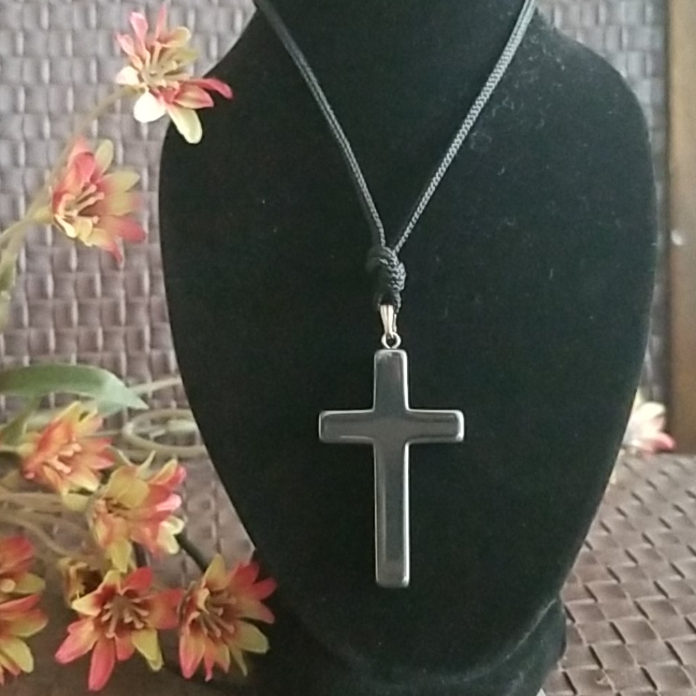 Vintage Hematite Cross Pendant Necklace;Length 34"